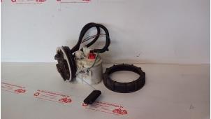 Gebruikte Benzinepomp Ford Mondeo III 2.0 16V Prijs € 40,00 Margeregeling aangeboden door de Graaf autodemontage B.V.