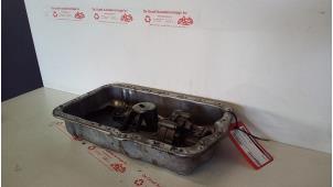 Gebruikte Carterpan Opel Vivaro 2.5 DTI 16V Prijs € 75,00 Margeregeling aangeboden door de Graaf autodemontage B.V.