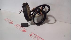 Gebruikte Benzinepomp Ford Mondeo III Wagon 1.8 16V Prijs € 50,00 Margeregeling aangeboden door de Graaf autodemontage B.V.