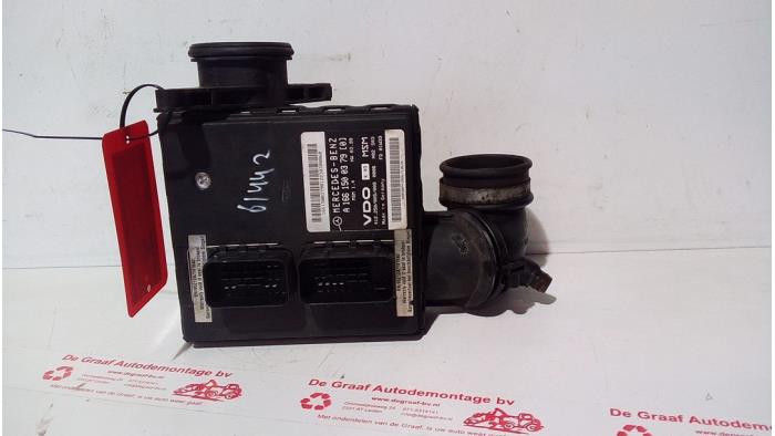Luchtmassameter van een Mercedes-Benz A (W169) 2.0 A-200 CDI 16V 3-Drs. 2005