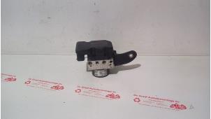 Gebruikte ABS Pomp Chevrolet Spark (M300) 1.0 16V Prijs € 75,00 Margeregeling aangeboden door de Graaf autodemontage B.V.