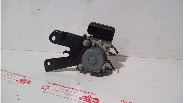 ABS Pomp van een Citroën C1 1.0 12V 2012