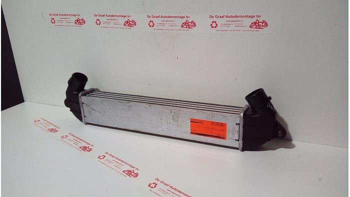 Gebruikte Intercooler Fiat Doblo Cargo (223) 1.3 D 16V Multijet DPF Prijs € 50,00 Margeregeling aangeboden door de Graaf autodemontage B.V.