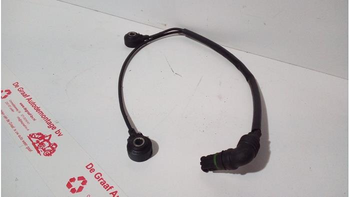 Pingelsensor van een BMW X5 (E53) 4.4 V8 32V 2002