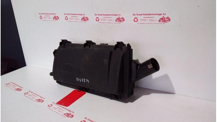 Gebruikte Luchtfilterhuis Volkswagen Golf IV (1J1) 1.4 16V Prijs € 35,00 Margeregeling aangeboden door de Graaf autodemontage B.V.