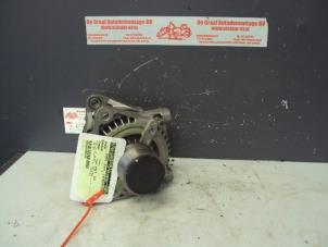 Gebruikte Dynamo Chrysler Voyager/Grand Voyager (RG/RS) 2.8 CRD 16V Autom. Prijs € 100,00 Margeregeling aangeboden door de Graaf autodemontage B.V.
