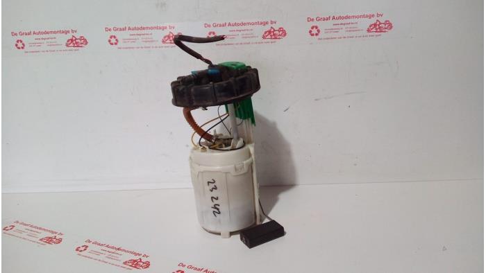 Gebruikte Tank element Pomp Volkswagen Touran (1T1/T2) 1.6 FSI 16V Prijs € 75,00 Margeregeling aangeboden door de Graaf autodemontage B.V.