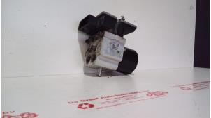 ABS Pomp van een Lancia Ypsilon (843) 1.2 2004