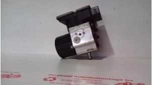 ABS Pomp van een Lancia Ypsilon (843) 1.2 2004