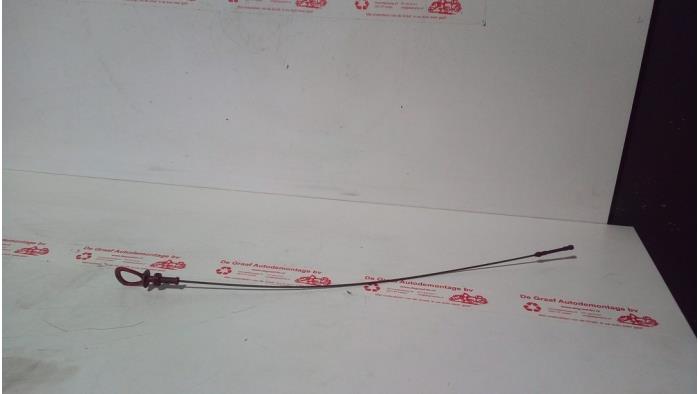 Gebruikte Peilstok Olie Mercedes E Combi (S210) 2.4 E-240 V6 18V Prijs € 20,00 Margeregeling aangeboden door de Graaf autodemontage B.V.