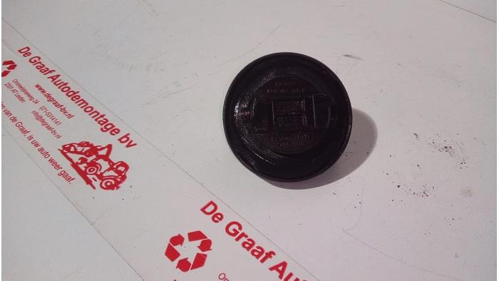 Oliedop van een Volkswagen Touran (1T1/T2) 1.6 FSI 16V 2003