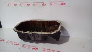 Gebruikte Carterpan Volkswagen Touran (1T1/T2) 1.6 FSI 16V Prijs € 35,00 Margeregeling aangeboden door de Graaf autodemontage B.V.