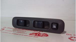 Gebruikte Combischakelaar ramen Suzuki Alto (RF410) 1.1 16V Prijs € 15,00 Margeregeling aangeboden door de Graaf autodemontage B.V.