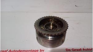 Gebruikte Nokkenas Tandwiel Peugeot 108 1.0 12V VVT-i Prijs € 35,00 Margeregeling aangeboden door de Graaf autodemontage B.V.