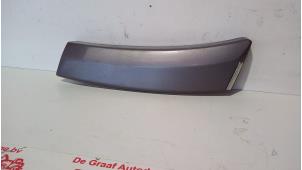 Gebruikte Sierstrip Mercedes E Combi diesel (S124) 3.0 E-300D 24V Prijs € 25,00 Margeregeling aangeboden door de Graaf autodemontage B.V.