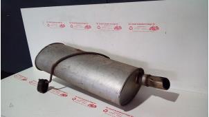 Gebruikte Uitlaat Einddemper Peugeot 206 (2A/C/H/J/S) 2.0 GTI 16V Prijs € 35,00 Margeregeling aangeboden door de Graaf autodemontage B.V.