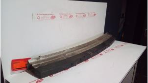 Gebruikte Bumperframe voor Nissan Almera Tino (V10M) 1.8 16V Prijs € 35,00 Margeregeling aangeboden door de Graaf autodemontage B.V.