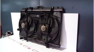 Gebruikte Radiateur Nissan Almera Tino (V10M) 1.8 16V Prijs € 70,00 Margeregeling aangeboden door de Graaf autodemontage B.V.