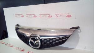Gebruikte Grille Mazda 6 Sportbreak (GY19/89) 1.8i 16V Prijs € 25,00 Margeregeling aangeboden door de Graaf autodemontage B.V.