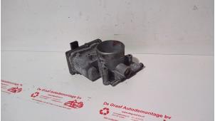 Gebruikte Gasklephuis Mazda 6 Sportbreak (GY19/89) 1.8i 16V Prijs € 50,00 Margeregeling aangeboden door de Graaf autodemontage B.V.