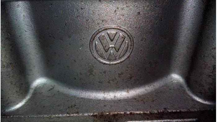 Gebruikte Gasklephuis Volkswagen Caddy III (2KA,2KH,2CA,2CH) 2.0 SDI Prijs € 30,00 Margeregeling aangeboden door de Graaf autodemontage B.V.