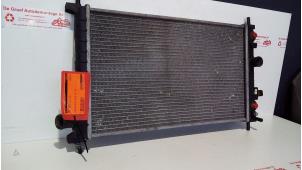 Gebruikte Radiateur Opel Kadett E (33/34/43/44) 1.4 i L,LS,GL Prijs € 30,00 Margeregeling aangeboden door de Graaf autodemontage B.V.