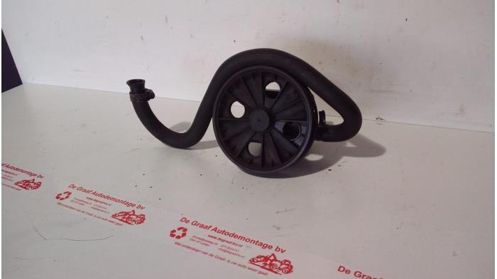 Gebruikte Pomp Servo Volvo S60 I (RS/HV) 2.4 20V 140 Prijs € 60,00 Margeregeling aangeboden door de Graaf autodemontage B.V.