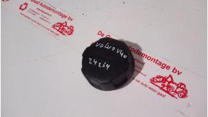 Gebruikte Oliedop Volvo V40 (VW) 2.0 16V Prijs € 12,50 Margeregeling aangeboden door de Graaf autodemontage B.V.