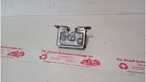 Gebruikte Slotmechaniek Motorkap Mini Mini (R56) 1.4 16V One Prijs € 25,00 Margeregeling aangeboden door de Graaf autodemontage B.V.