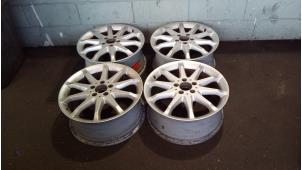 Gebruikte Sportvelgen Set Mercedes R (W251) 3.5 350 V6 24V 4-Matic Prijs € 300,00 Margeregeling aangeboden door de Graaf autodemontage B.V.