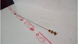 Gebruikte Peilstok Olie Peugeot 207 SW (WE/WU) 1.4 16V Vti Prijs € 15,00 Margeregeling aangeboden door de Graaf autodemontage B.V.