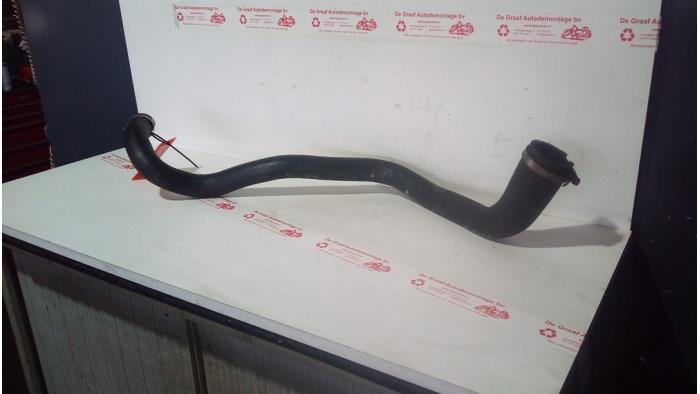 Gebruikte Intercooler Slang Ford Transit 2.0 TDdi 16V 260S Prijs € 50,00 Margeregeling aangeboden door de Graaf autodemontage B.V.