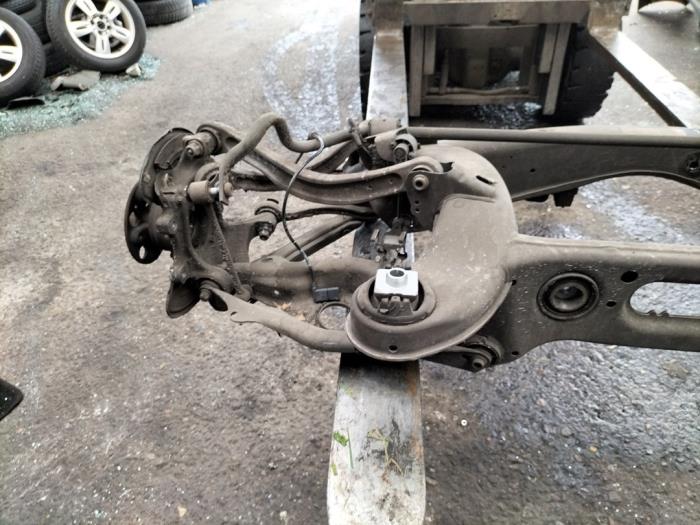 Gebruikte Subframe Mercedes E (W213) E-220d 2.0 Turbo 16V Prijs € 400,00 Margeregeling aangeboden door de Graaf autodemontage B.V.