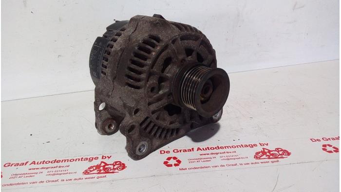 Gebruikte Dynamo Volkswagen Polo III (6N1) 1.4i 60 Prijs € 35,00 Margeregeling aangeboden door de Graaf autodemontage B.V.