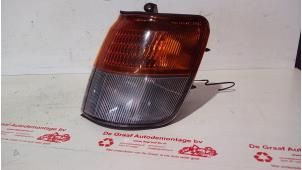 Gebruikte Richtingaanwijzer links Mitsubishi Pajero Hardtop (V1/2/3/4) 2.8 TDi Long Body Prijs € 15,00 Margeregeling aangeboden door de Graaf autodemontage B.V.