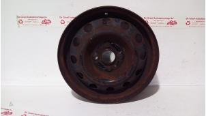 Gebruikte Velg Hyundai i20 1.4i 16V Prijs € 20,00 Margeregeling aangeboden door de Graaf autodemontage B.V.