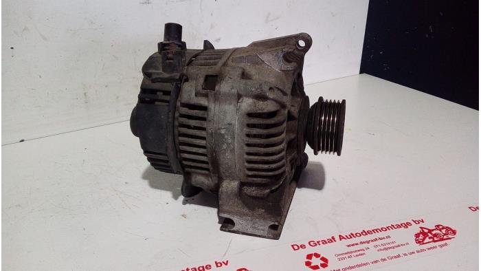 Gebruikte Dynamo Mercedes A (W168) 1.6 A-160 Prijs € 50,00 Margeregeling aangeboden door de Graaf autodemontage B.V.