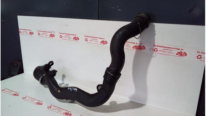 Gebruikte Intercooler Buis Volkswagen Golf Plus (5M1/1KP) 1.4 TSI 140 16V Prijs € 35,00 Margeregeling aangeboden door de Graaf autodemontage B.V.