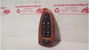 Gebruikte Combischakelaar ramen Jaguar XJ8 (X308) 3.2 V8 32V Executive,Sport Prijs € 100,00 Margeregeling aangeboden door de Graaf autodemontage B.V.