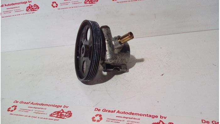 Gebruikte Servopomp Peugeot 306 (7D) 1.6 Prijs € 30,00 Margeregeling aangeboden door de Graaf autodemontage B.V.