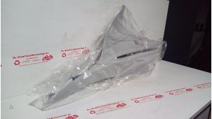 Gebruikte Kofferbakbekleding rechts Mercedes C Estate (S205) Prijs € 50,00 Margeregeling aangeboden door de Graaf autodemontage B.V.