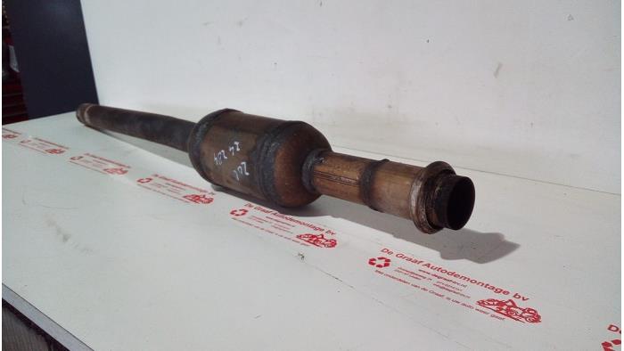 Gebruikte Katalysator Peugeot 206 (2A/C/H/J/S) 1.4 XR,XS,XT,Gentry Prijs € 50,00 Margeregeling aangeboden door de Graaf autodemontage B.V.