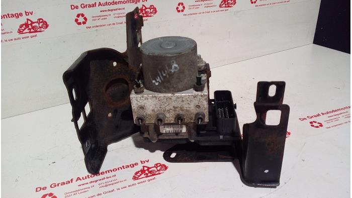 Gebruikte ABS Pomp Peugeot Partner Tepee (7A/B/C/D/E/F/G/J/P/S) 1.6 VTI 16V Phase 1 Prijs € 200,00 Margeregeling aangeboden door de Graaf autodemontage B.V.