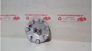 Gebruikte Wieldop Renault Clio III (BR/CR) 1.4 16V Prijs € 15,00 Margeregeling aangeboden door de Graaf autodemontage B.V.