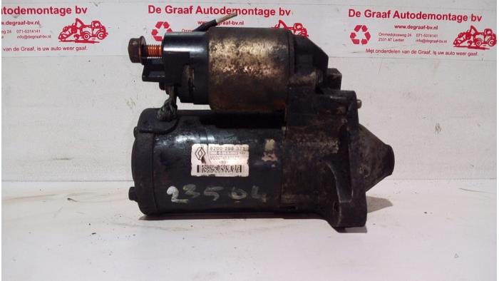Gebruikte Startmotor Renault Clio III (BR/CR) 1.4 16V Prijs € 30,00 Margeregeling aangeboden door de Graaf autodemontage B.V.