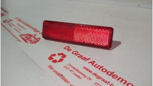 Gebruikte Bumper reflector links-achter Opel Vivaro 2.5 CDTI 16V Prijs € 10,00 Margeregeling aangeboden door de Graaf autodemontage B.V.