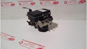 Gebruikte ABS Pomp Skoda Fabia II (5J) 1.2i Prijs € 65,00 Margeregeling aangeboden door de Graaf autodemontage B.V.