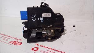 Gebruikte Slotmechaniek Portier 4Deurs links-voor Seat Altea (5P1) 1.6 Prijs € 30,00 Margeregeling aangeboden door de Graaf autodemontage B.V.