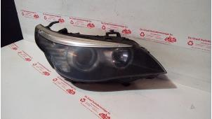 Gebruikte Koplamp rechts BMW 5 serie (E60) 520i 24V Prijs € 200,00 Margeregeling aangeboden door de Graaf autodemontage B.V.