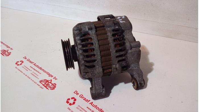 Gebruikte Dynamo Renault Twingo (C06) 1.2 16V Prijs € 30,00 Margeregeling aangeboden door de Graaf autodemontage B.V.